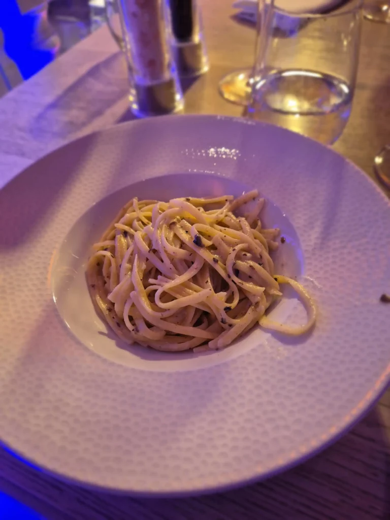 Nudeln zubereitet auf einem Teller beim Sales Kick-off von bardusch